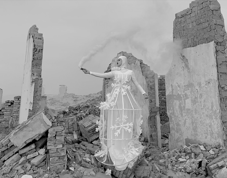 Image accompanying The Fluidity of Time and the Reconstruction of Identity