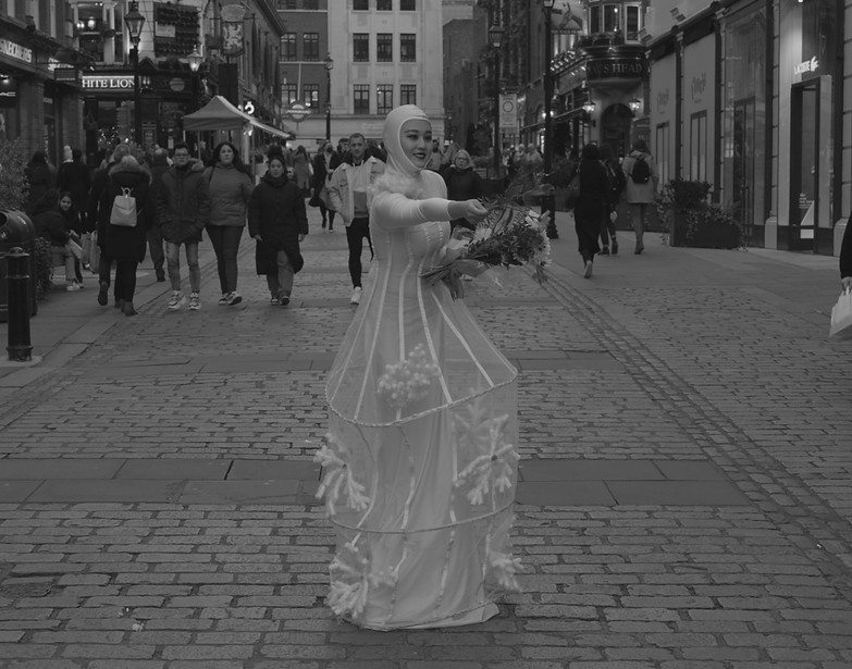 Image accompanying The Fluidity of Time and the Reconstruction of Identity